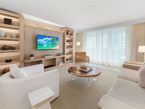 102 24th St, Unit 1208, Miami Beach, FL 33139