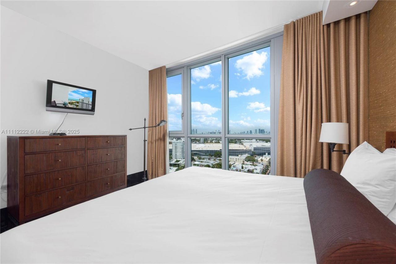 101 20th St, Unit 2402, Miami Beach, FL 33139 Photo