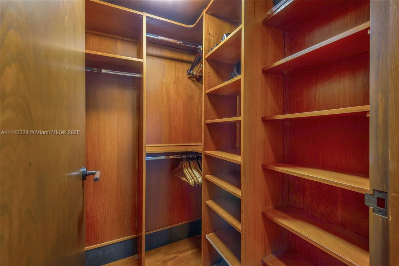 101 20th St, Unit 2707, Miami Beach, FL 33139 Photo