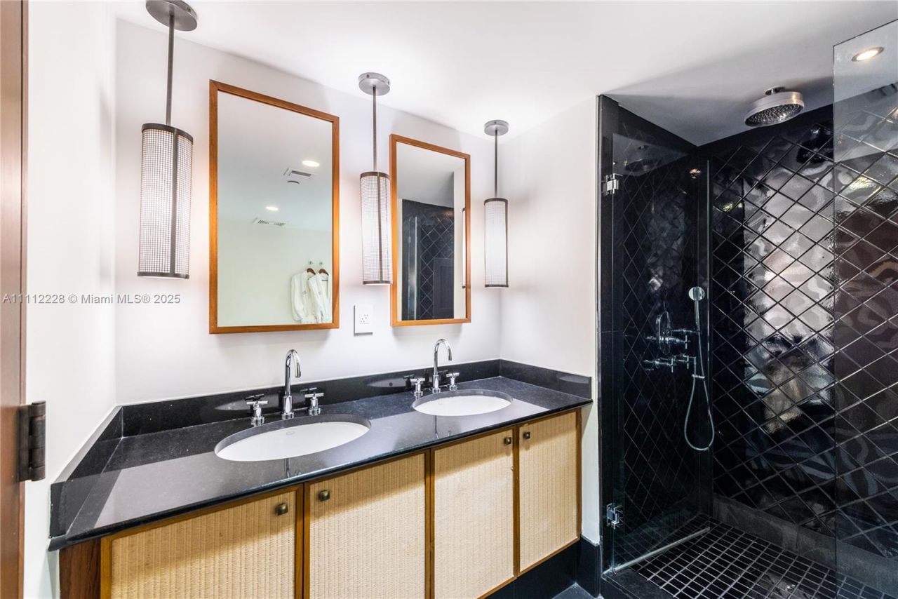 101 20th St, Unit 2707, Miami Beach, FL 33139 Photo