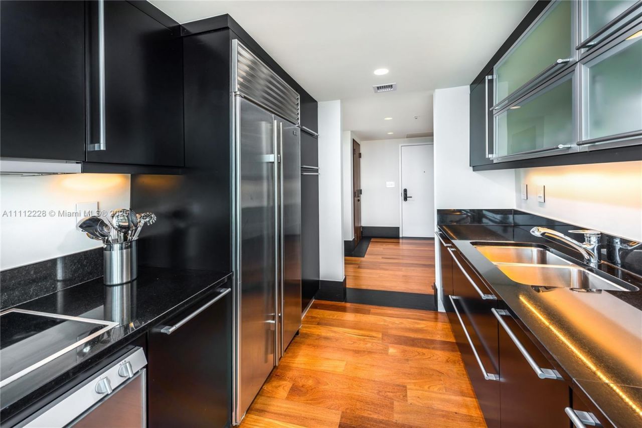 101 20th St, Unit 2707, Miami Beach, FL 33139 Photo