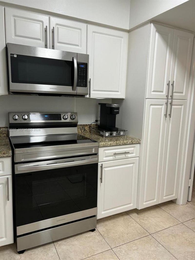 5161 Collins Ave, Unit 210, Miami Beach, FL 33140 Photo