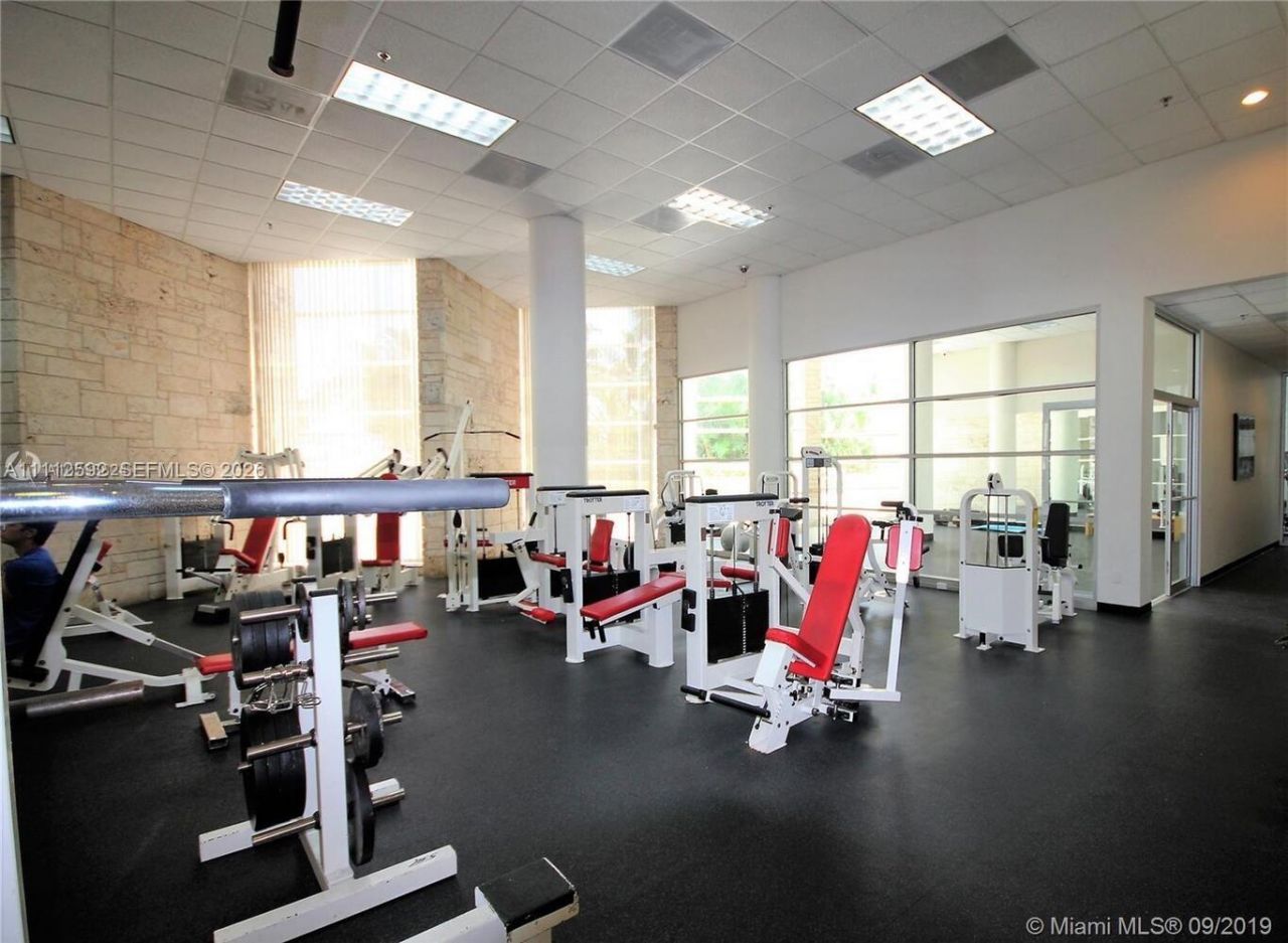 5161 Collins Ave, Unit 210, Miami Beach, FL 33140 Photo