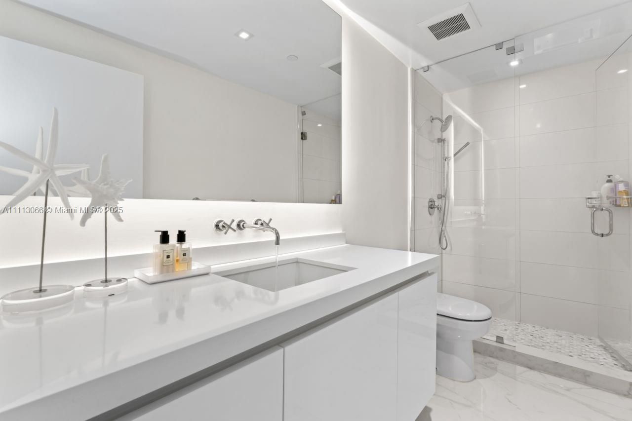 19143 Fisher Island Dr, Unit 19143, Miami Beach, FL 33109 Photo