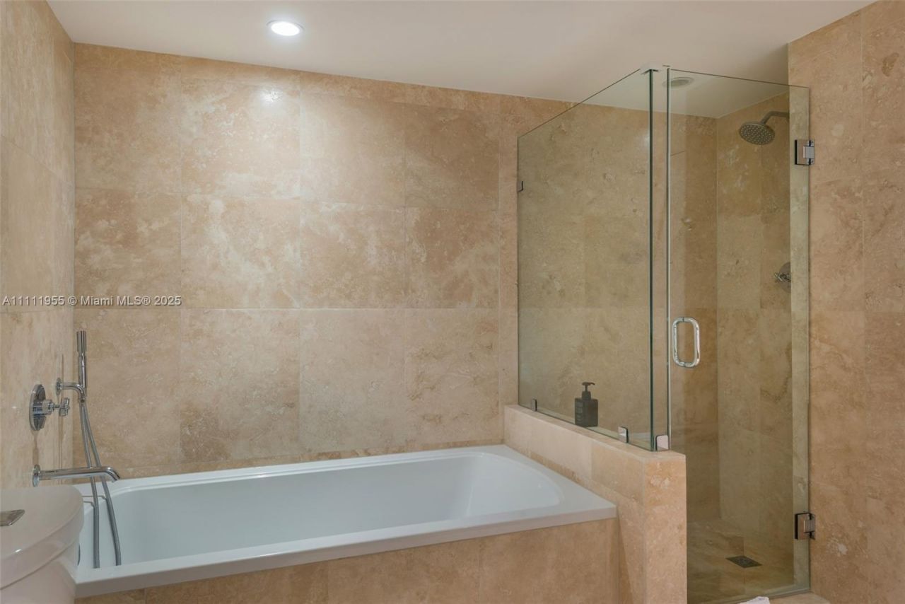 102 24th St, Unit 1144, Miami Beach, FL 33139 Photo