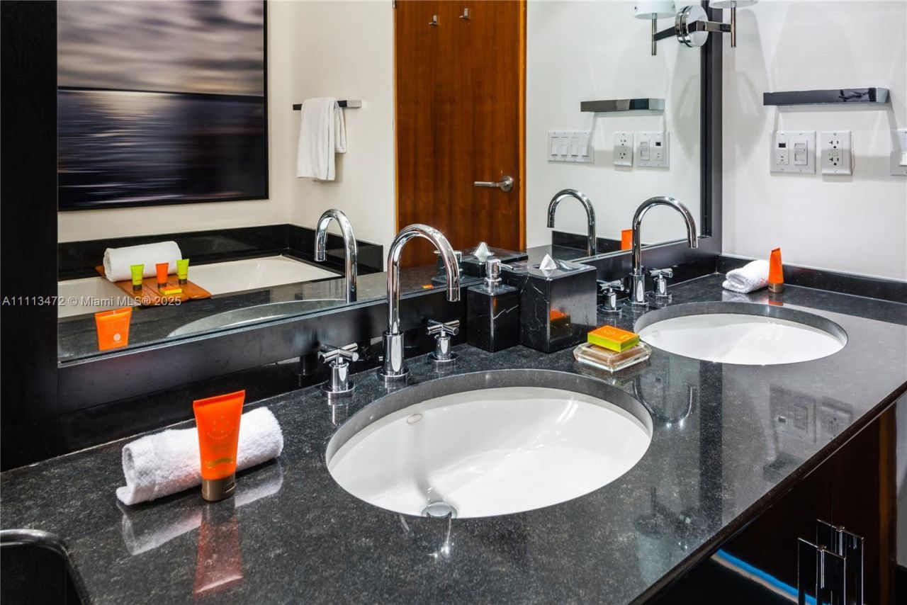 101 20th St, Unit 2208, Miami Beach, FL 33139 Photo