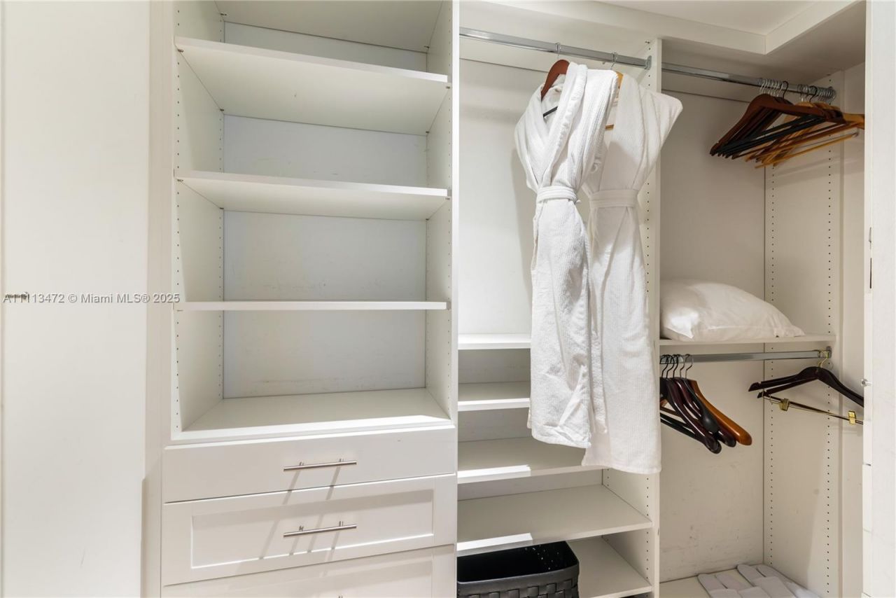 101 20th St, Unit 2208, Miami Beach, FL 33139 Photo