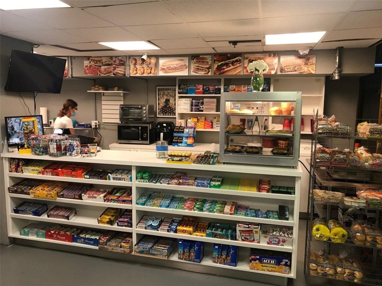 100 Lincoln Rd, Unit 1207, Miami Beach, FL 33139 Photo