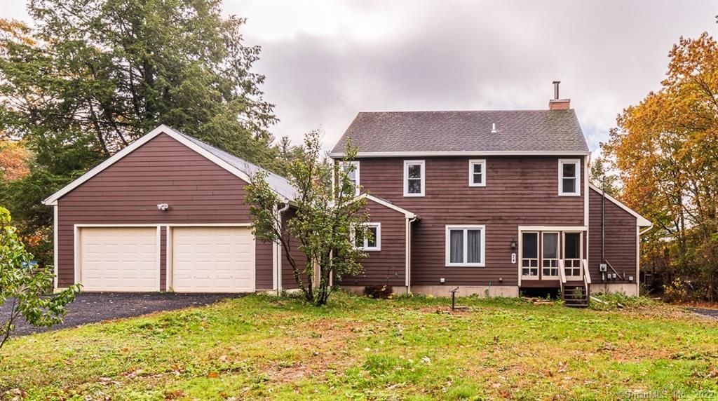 74/76 Towantic Hill, Oxford, CT 06478 Main Photo