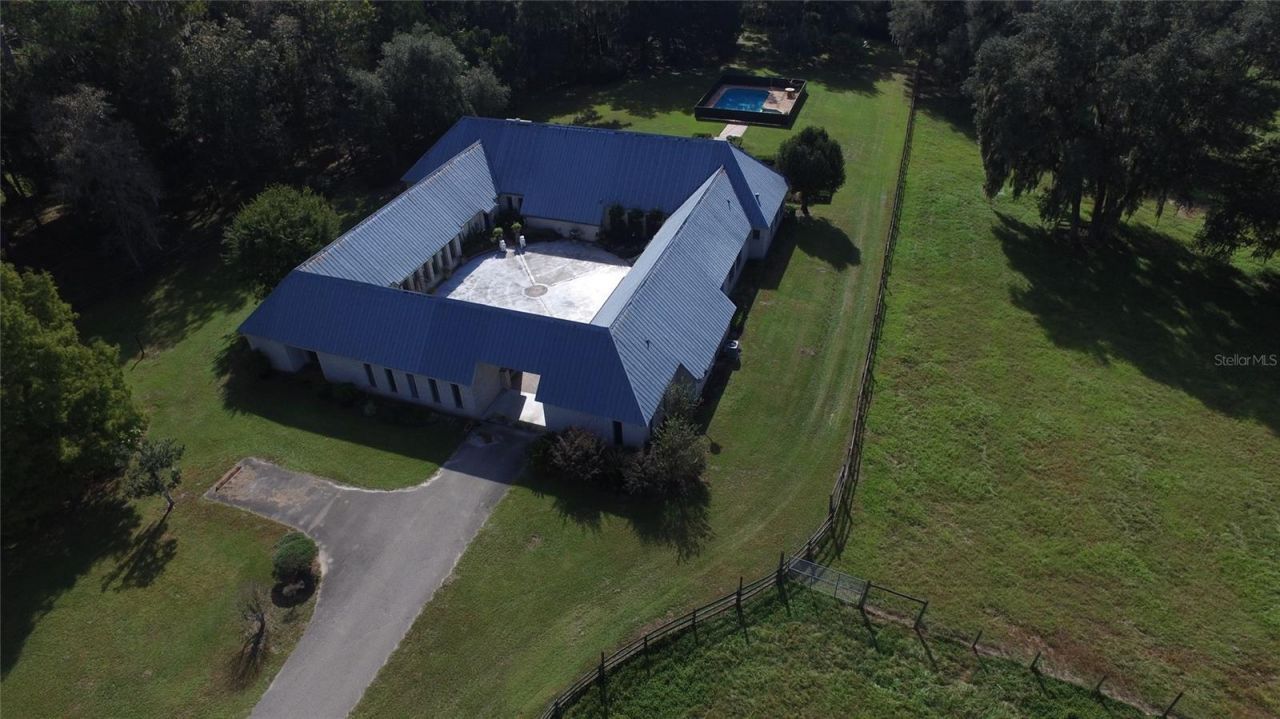 19350 NW 123rd Court, Micanopy, FL 32667 Photo