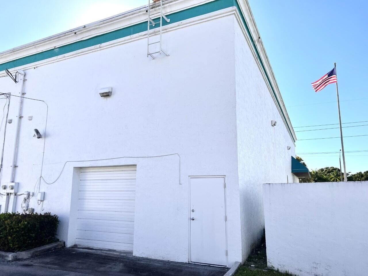 324 S Powerline Road, Deerfield Beach, FL 33442 Photo