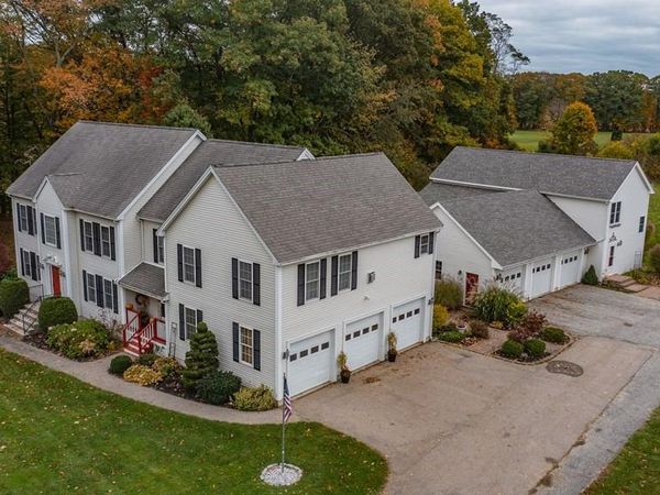 9 Towle Farm Road, Hampton Falls, NH 03844