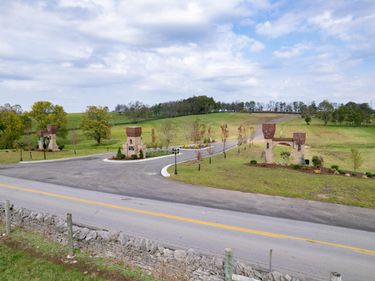121 Lamplight Landing, Nicholasville, KY 40356