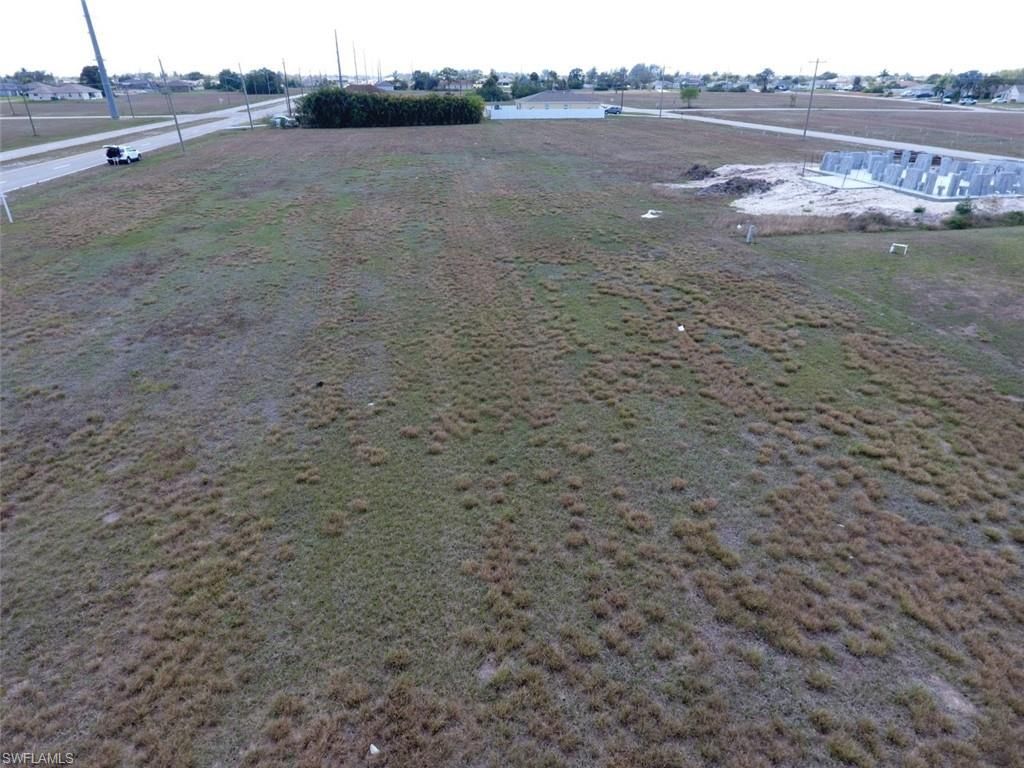 2716 Santa Barbara Blvd N, Cape Coral, FL 33993 Photo