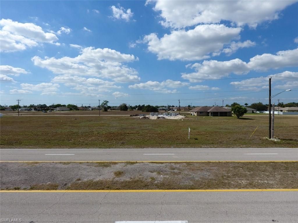 2716 Santa Barbara Blvd N, Cape Coral, FL 33993 Photo