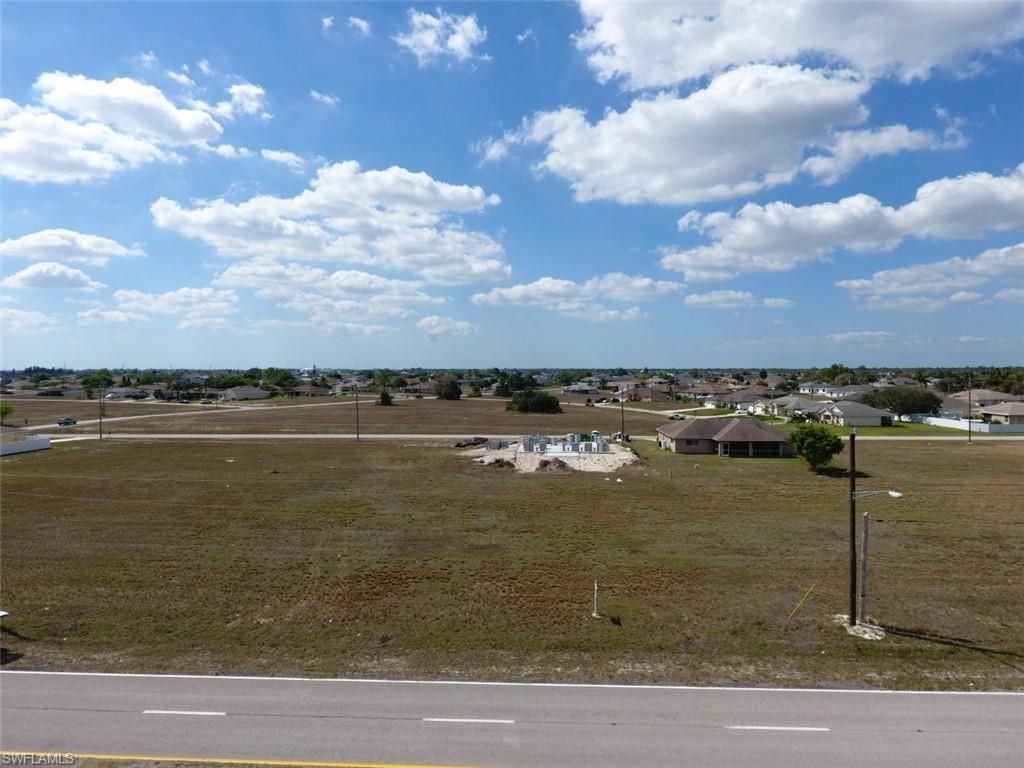 2716 Santa Barbara Blvd N, Cape Coral, FL 33993 Photo