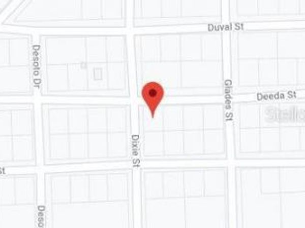 301 DEEDA STREET, FLORAHOME, FL 32140