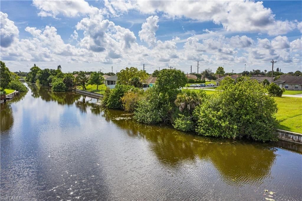 505 SE 7th St, Cape Coral, FL 33990 Photo