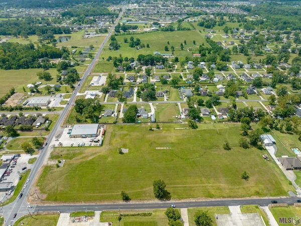 15511 Hwy 44, Gonzales, LA 70737