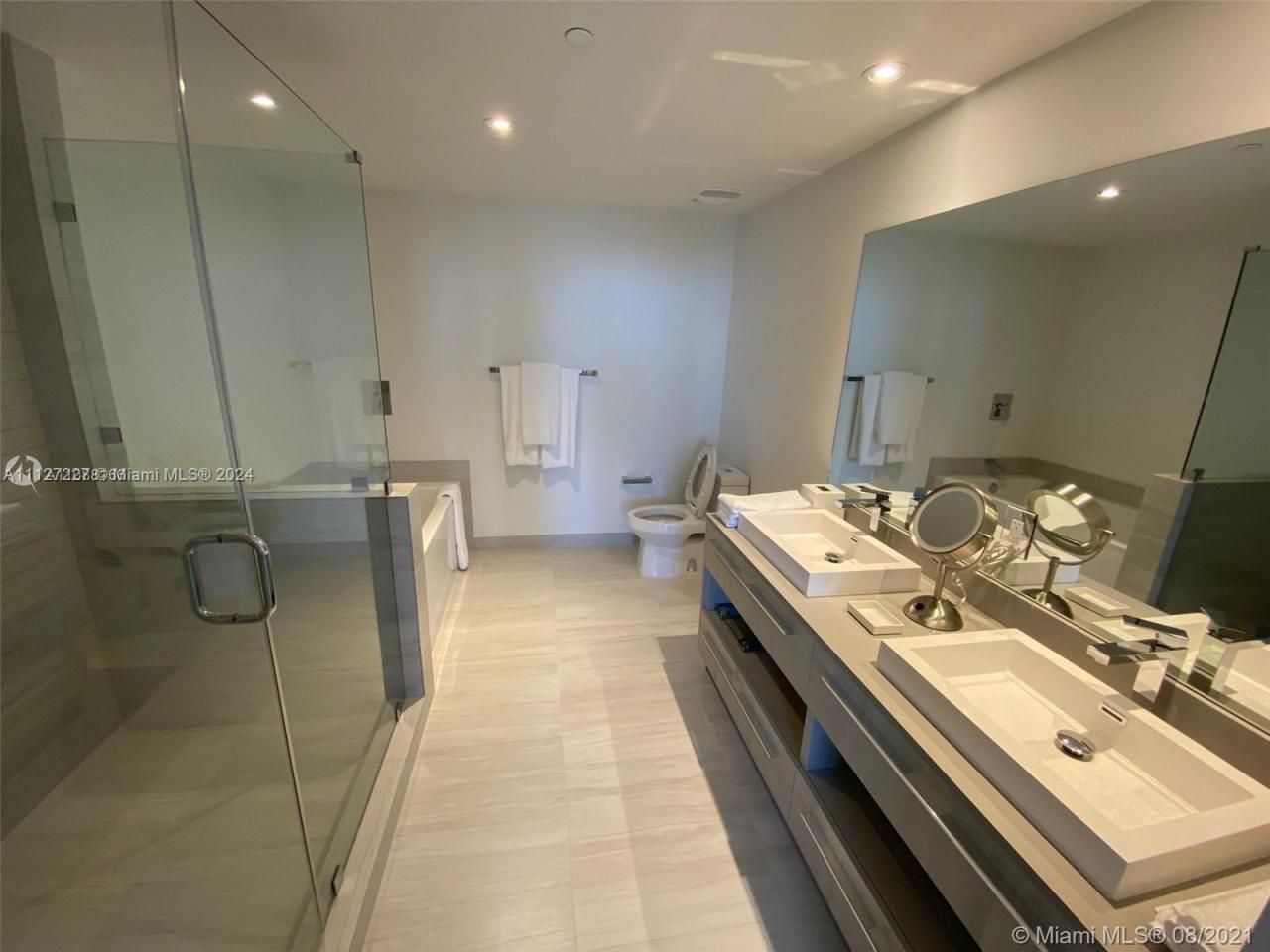 4010 S Ocean Dr, Unit R401, Hollywood, FL 33019 Photo