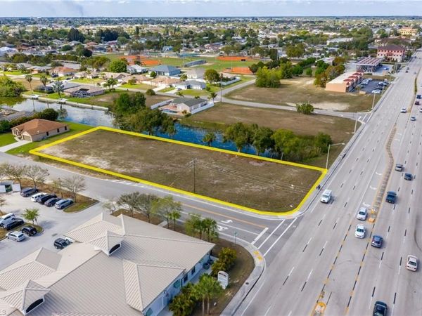 1519-1531 NE 2nd ST, CAPE CORAL, FL 33909