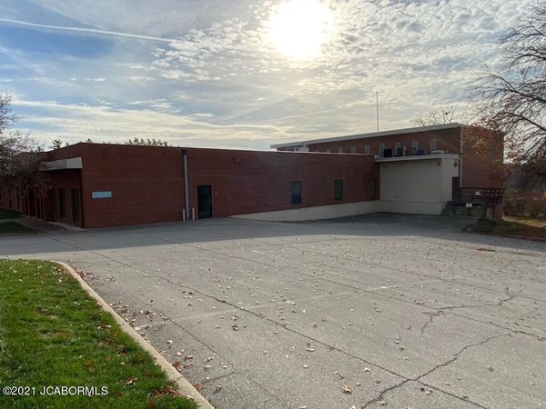 2211 ST MARYS BOULEVARD, Jefferson City, MO 65109