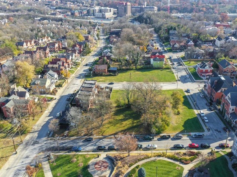 1944 Bigelow Street, Unit 3, Cincinnati, OH 45219 Photo 18