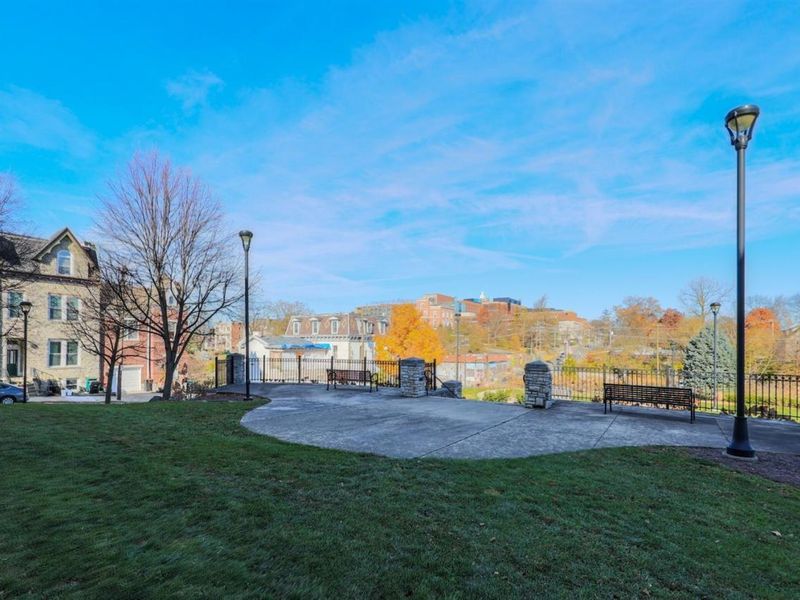 1946 Bigelow Street, Unit 3, Cincinnati, OH 45219 Photo 25