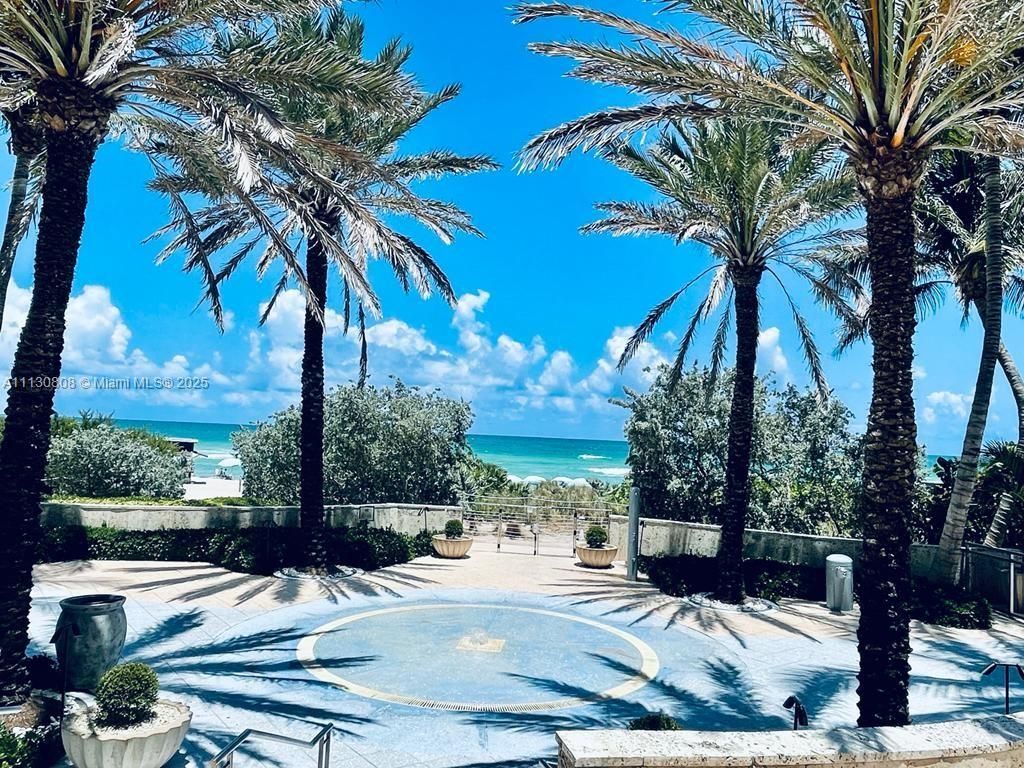 6801 Collins Ave, Unit C1115, Miami Beach, FL 33141 Photo