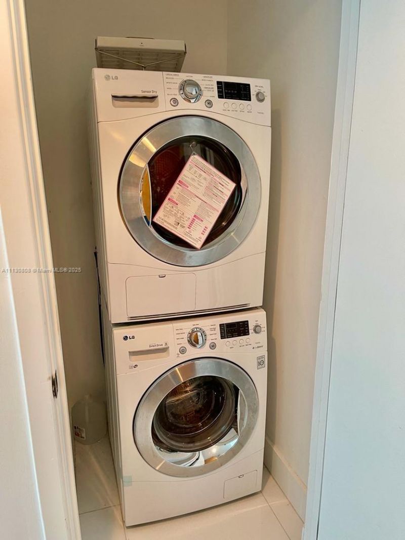 6801 Collins Ave, Unit C1115, Miami Beach, FL 33141 Photo