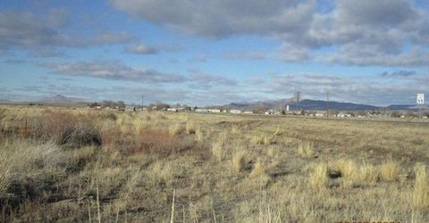 790 N Hwy Us 95, McDermitt, NV 89421 Photo