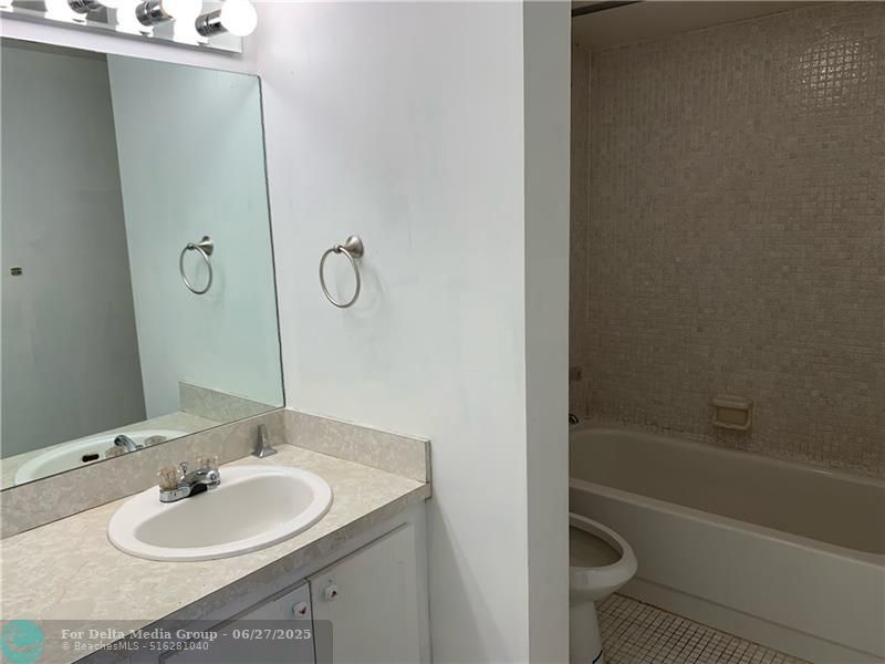 8390 Sands Point Boulevard, Unit 210F, Tamarac, FL 33321 Photo