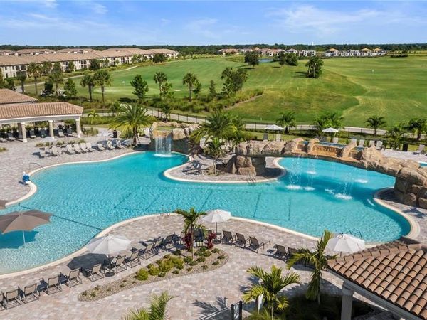 18008 GAWTHROP DRIVE, Unit 402, LAKEWOOD RANCH, FL 34211