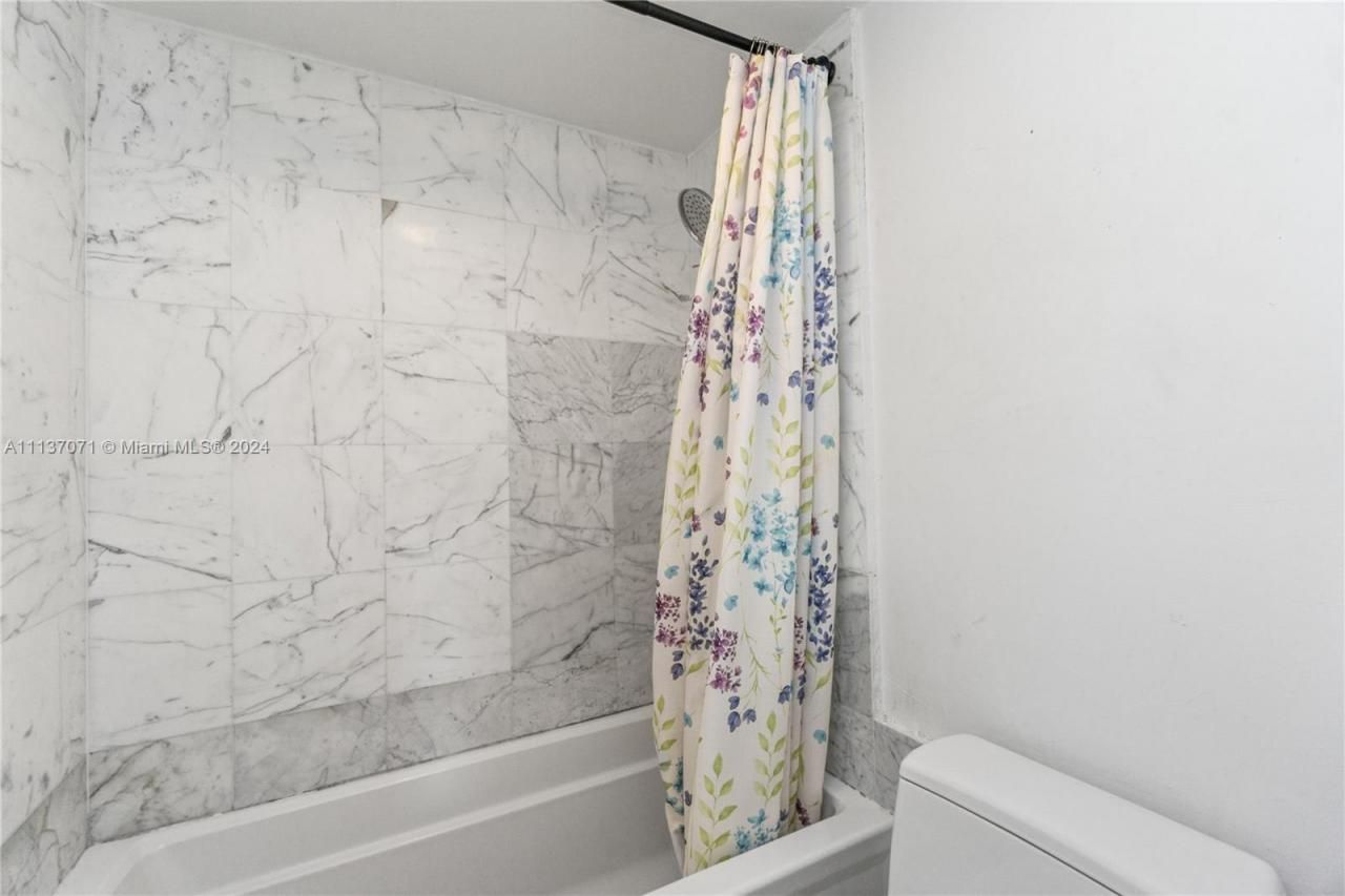 100 Lincoln Rd, Unit 1531, Miami Beach, FL 33139 Photo