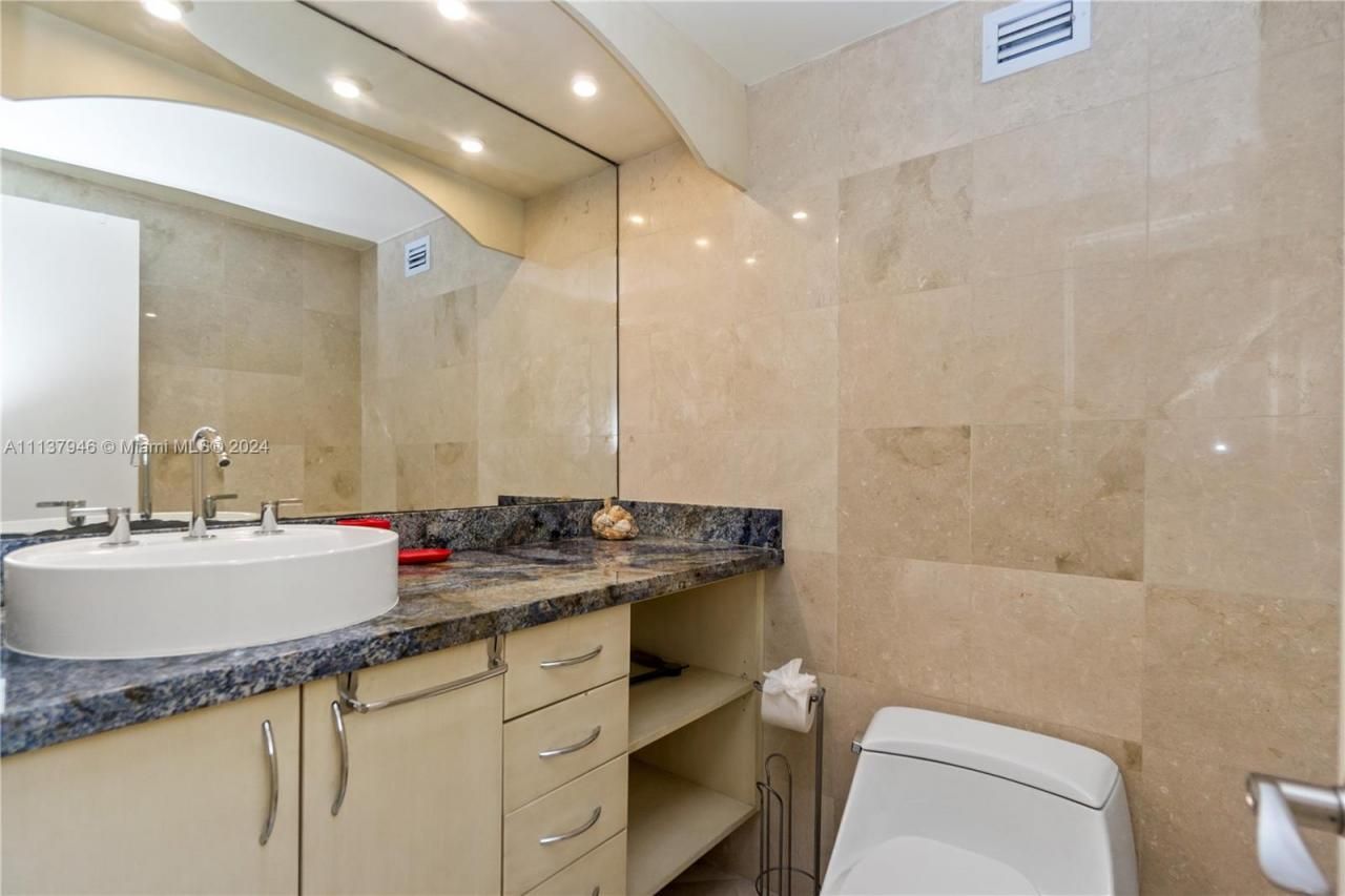 100 Lincoln Rd, Unit 1533, Miami Beach, FL 33139 Photo