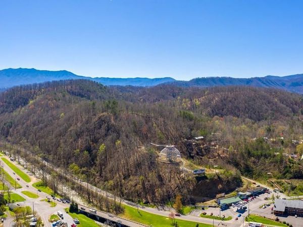 4300 GSM Parkway, Pigeon Forge, TN 37863