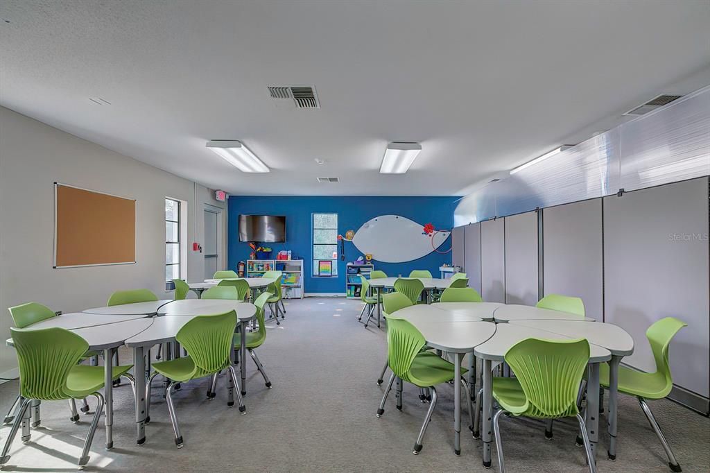 6001 Deltona Boulevard, Spring Hill, FL 34606 Photo