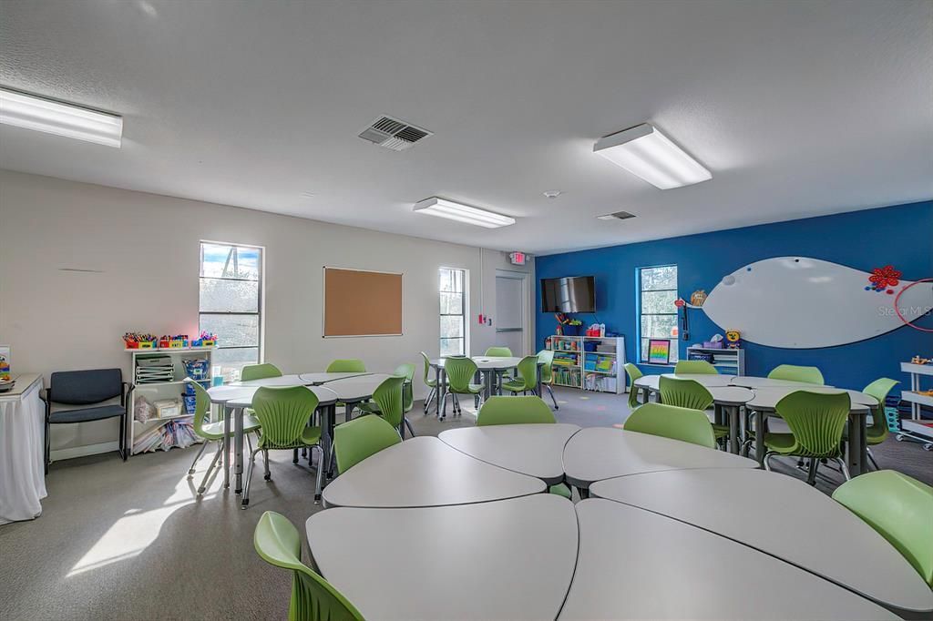 6001 Deltona Boulevard, Spring Hill, FL 34606 Photo