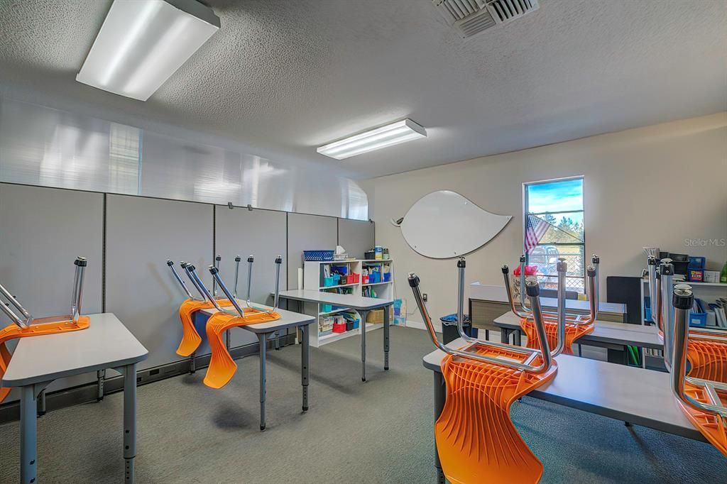 6001 Deltona Boulevard, Spring Hill, FL 34606 Photo