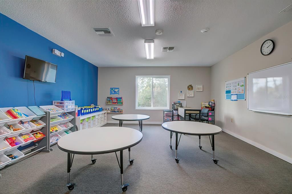 6001 Deltona Boulevard, Spring Hill, FL 34606 Photo