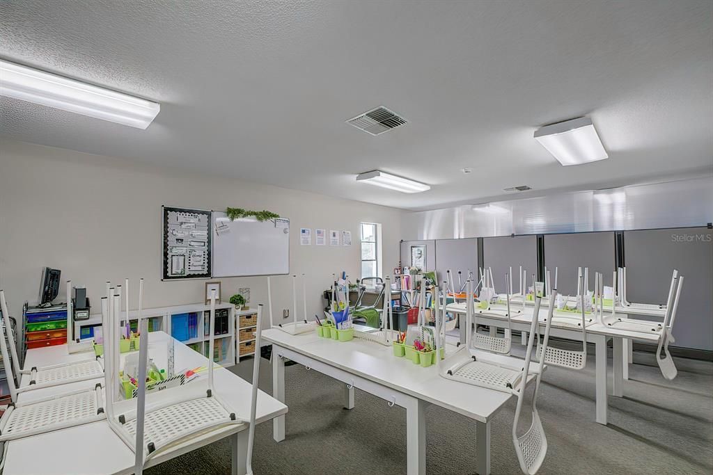 6001 Deltona Boulevard, Spring Hill, FL 34606 Photo