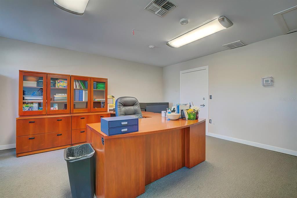 6001 Deltona Boulevard, Spring Hill, FL 34606 Photo