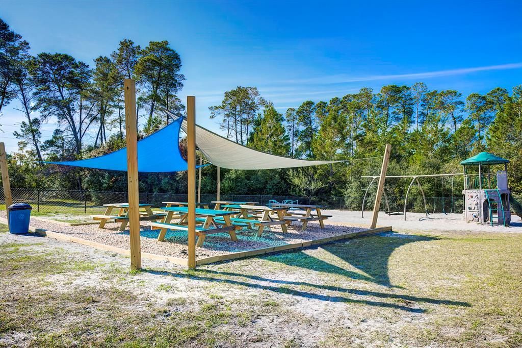 6001 Deltona Boulevard, Spring Hill, FL 34606 Photo