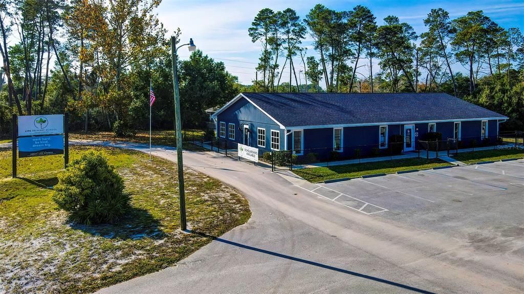 6001 Deltona Boulevard, Spring Hill, FL 34606 Photo