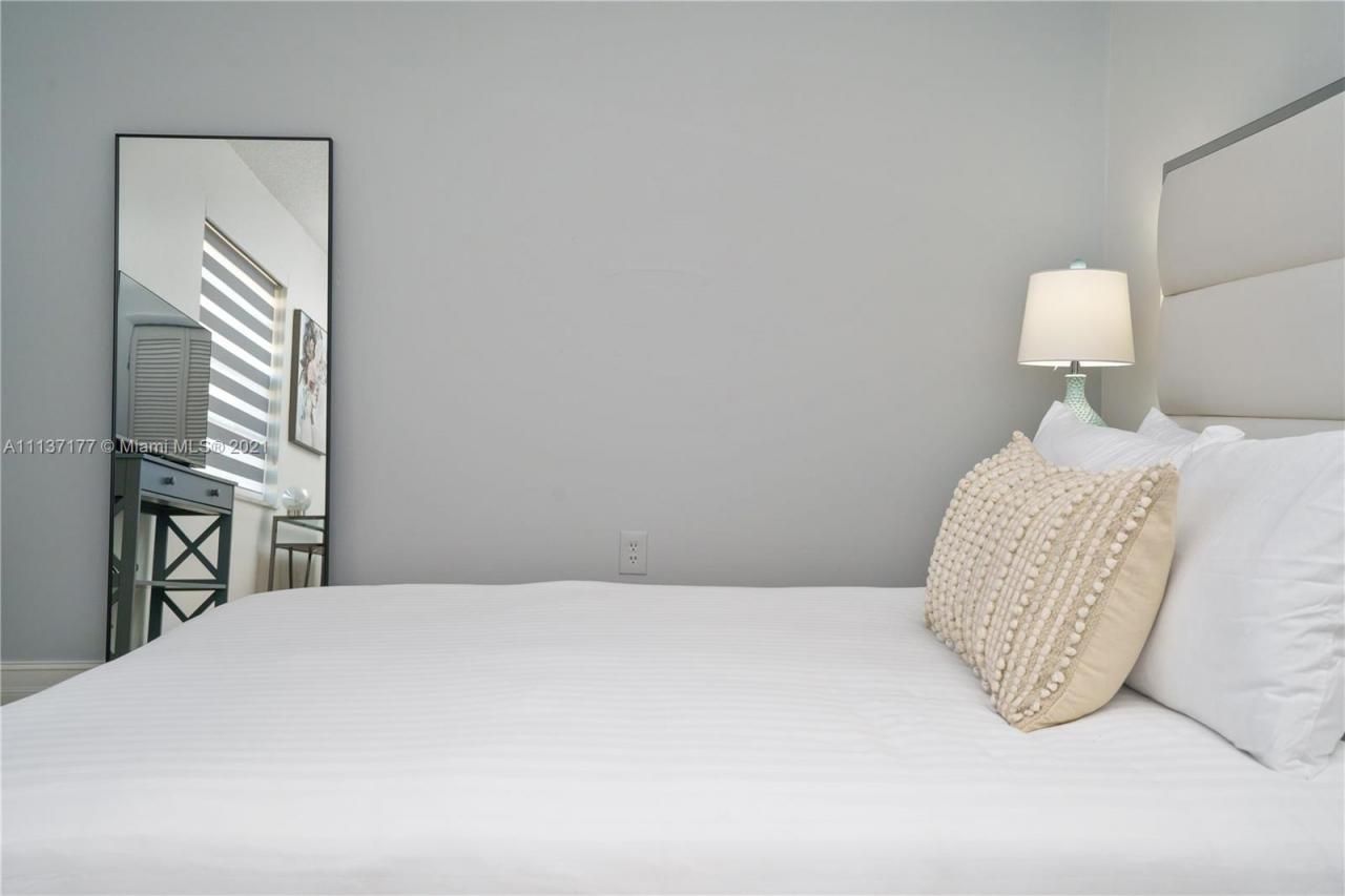 20077 SW 87th Pl, Unit 20077, Cutler Bay, FL 33189 Photo