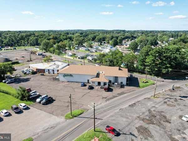 5301 BRISTOL EMILIE ROAD, LEVITTOWN, PA 19057
