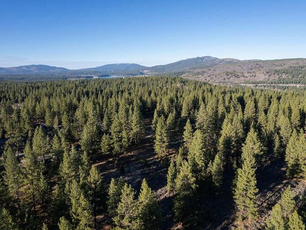 000 Glenshire Drive, Truckee, CA 96161