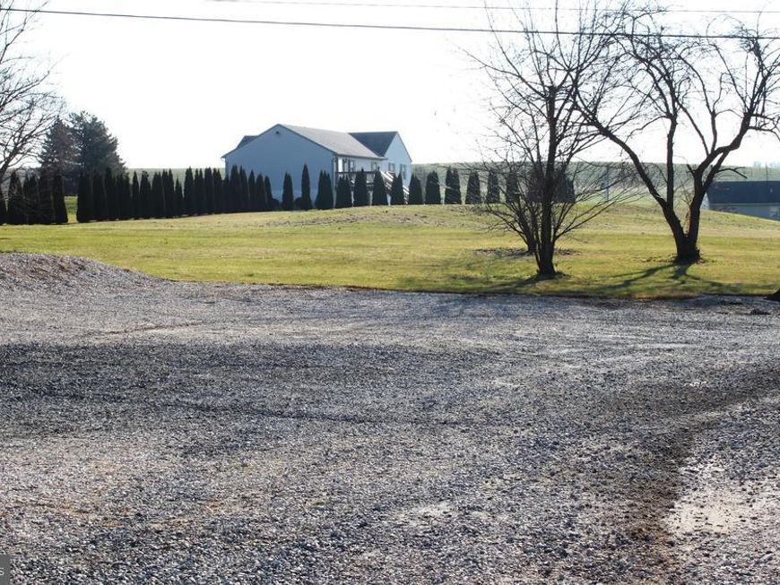 4280 W Market St, York, PA 17404 Main Photo