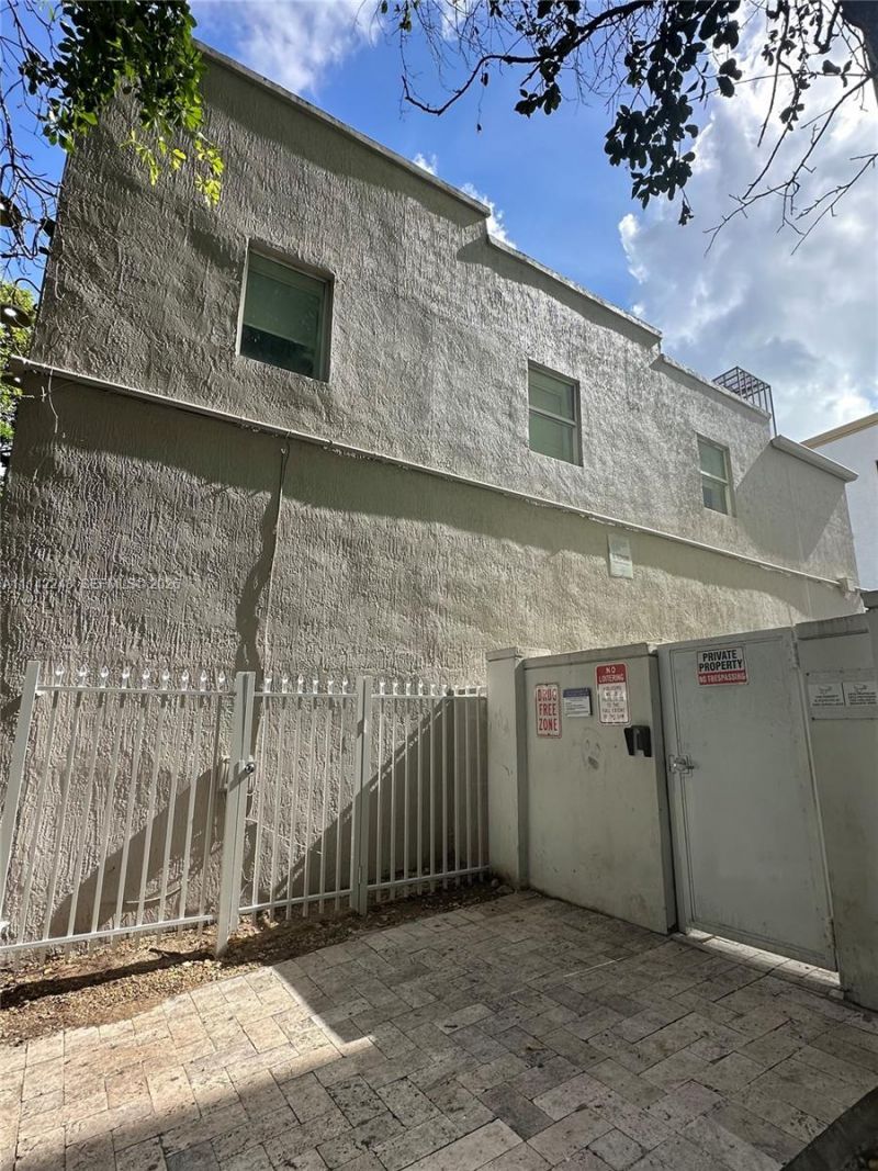 1525-27 NW 3rd Ave, Miami, FL 33136 Photo