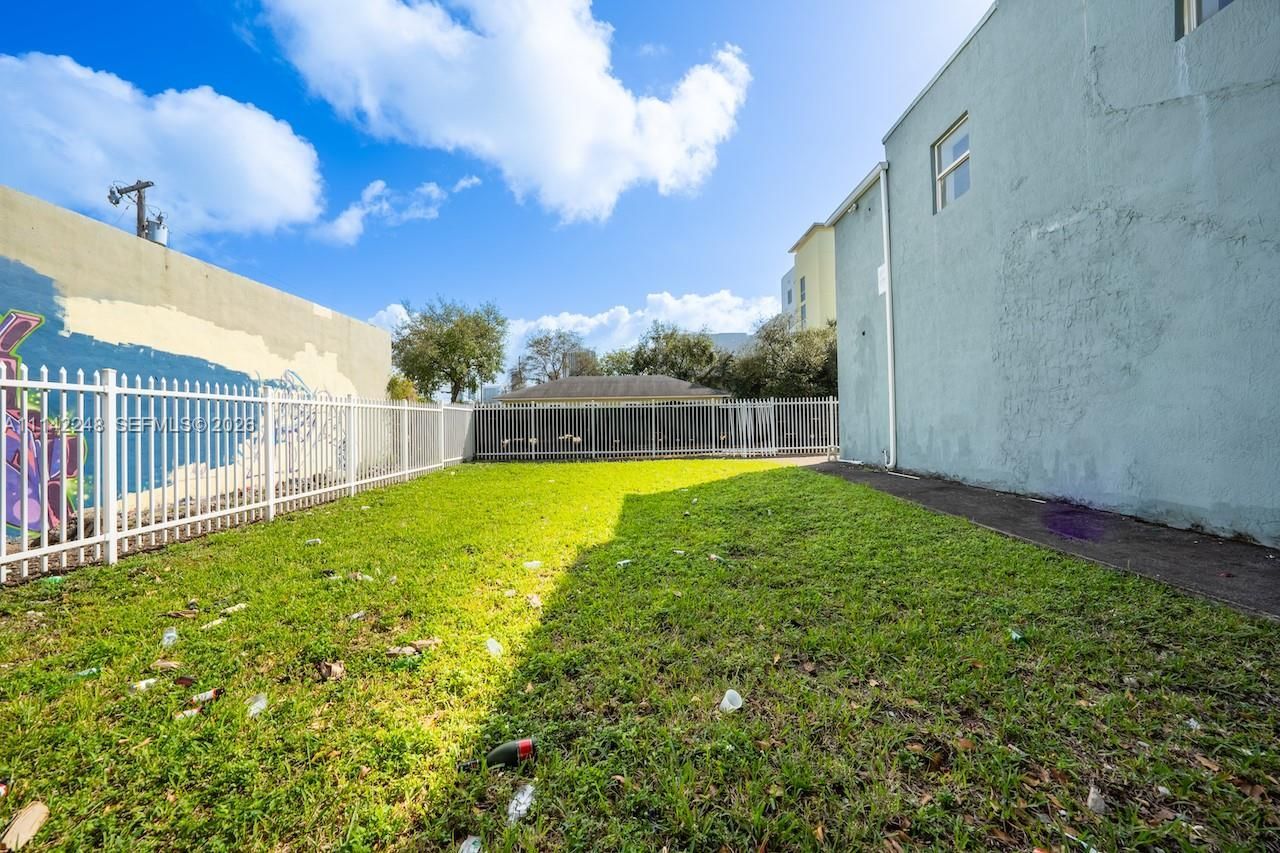 1525-27 NW 3rd Ave, Miami, FL 33136 Photo